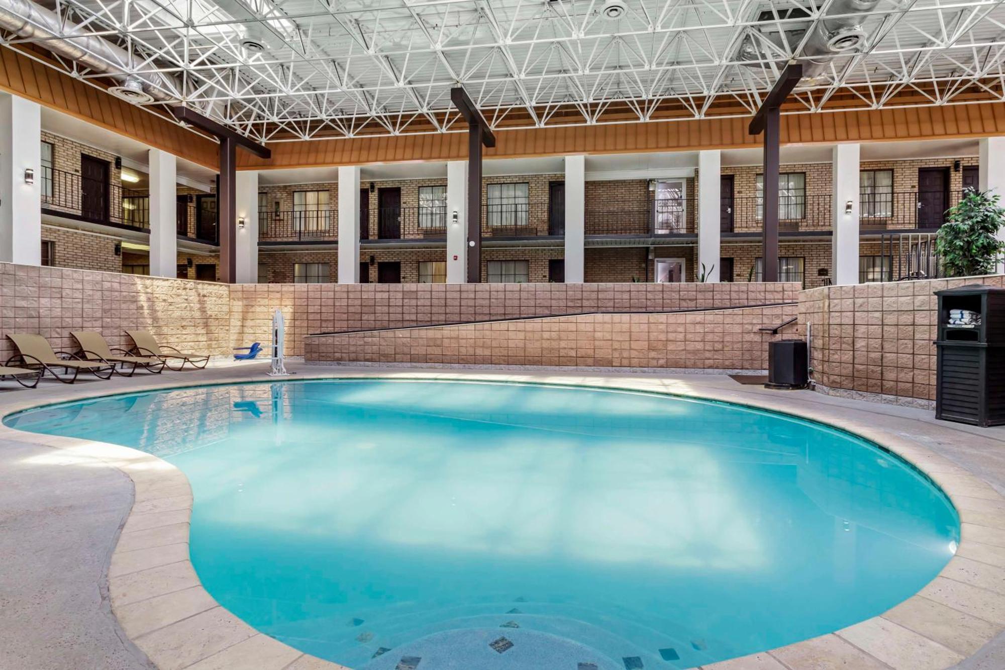 Best Western Of Alexandria Inn & Suites & Conference Center Exterior photo
