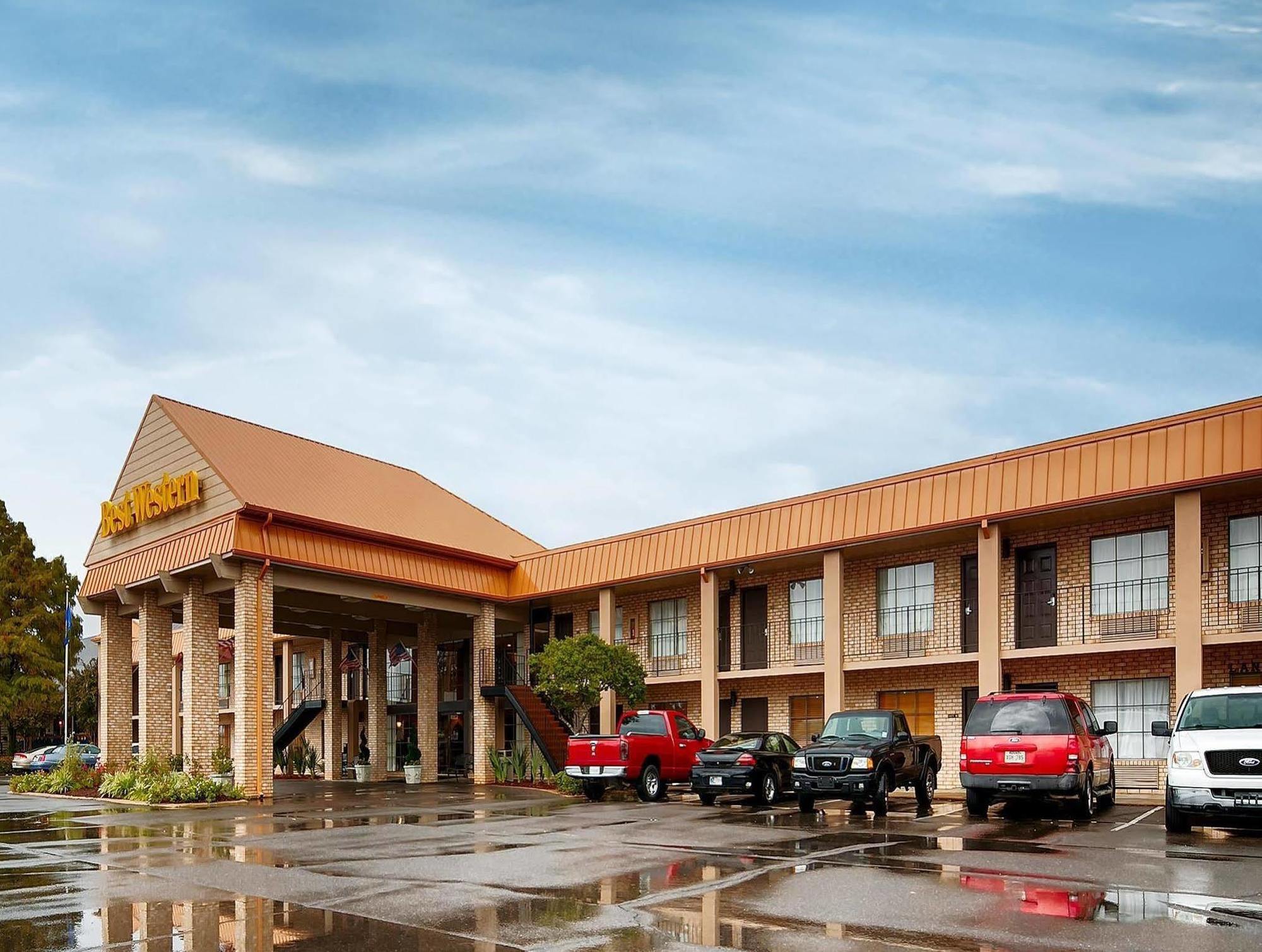 Best Western Of Alexandria Inn & Suites & Conference Center Exterior photo